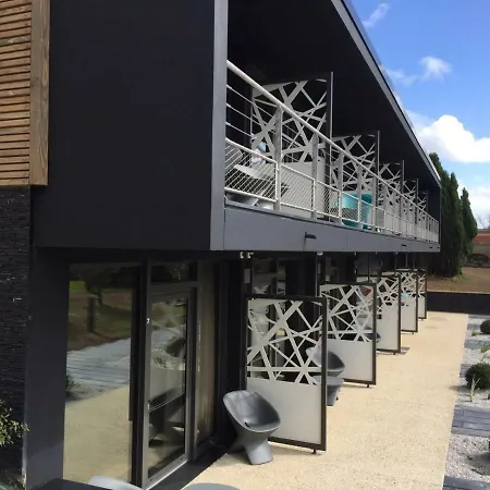 Domaine De Hotell 3*