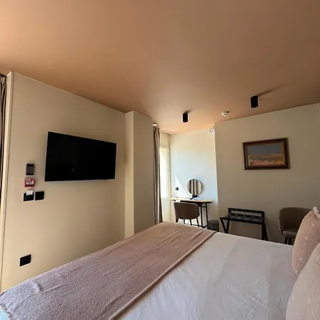 Domaine De 4*