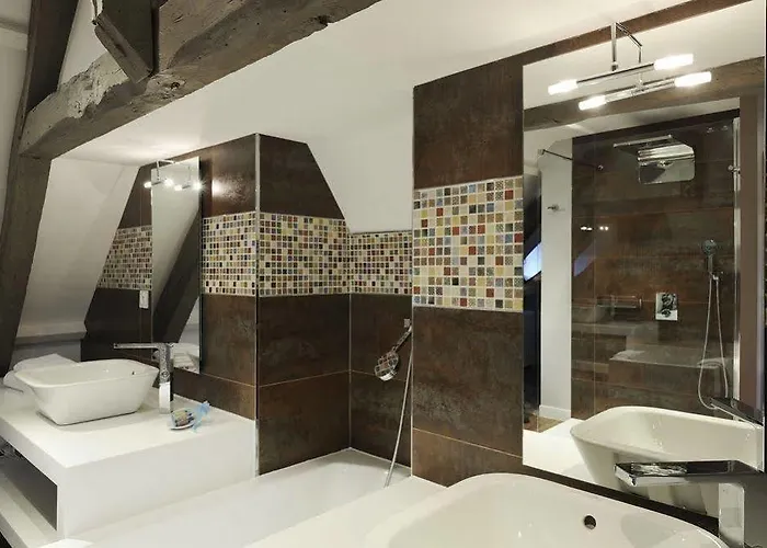 Hotel Domaine De Bayeux